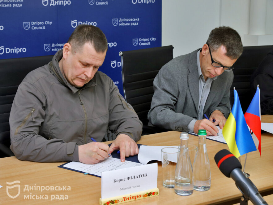 Мэрия Днепра заключила соглашение о сотрудничестве с крупнейшей благотворительной организацией Чехии Caritas Czech Republic
