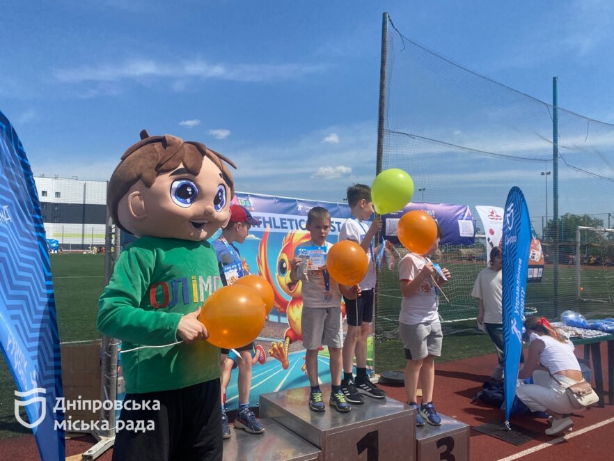У Дніпрі вперше пройшов фестиваль дитячої легкої атлетики Kids Athletics FEST