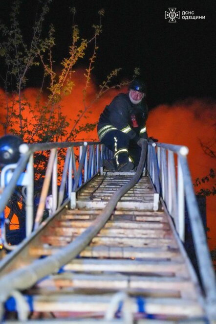 Масштабна російська атака по Одесі: є загиблі й постраждалі