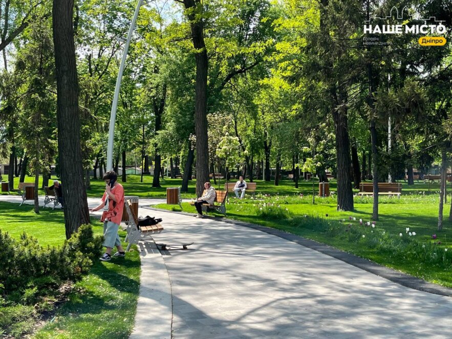 ЕКСКЛЮЗИВ
                                Травень у парку Писаржевського: коли природа і місто говорять мовою гармонії