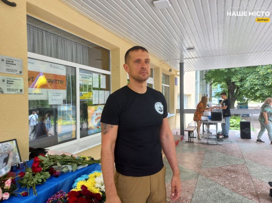 ЕКСКЛЮЗИВ
                                У Дніпрі відкрили меморіальну дошку на честь загиблого героя Дениса Яцюка