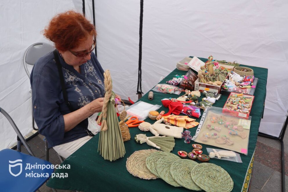 Пісні, обряди і народне мистецтво: у Дніпрі провели перший міський етнофестиваль «Ігри на толоці»