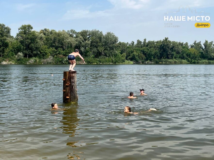 “Днепровские Мальдивы”: как выглядит карьер на Парусе
