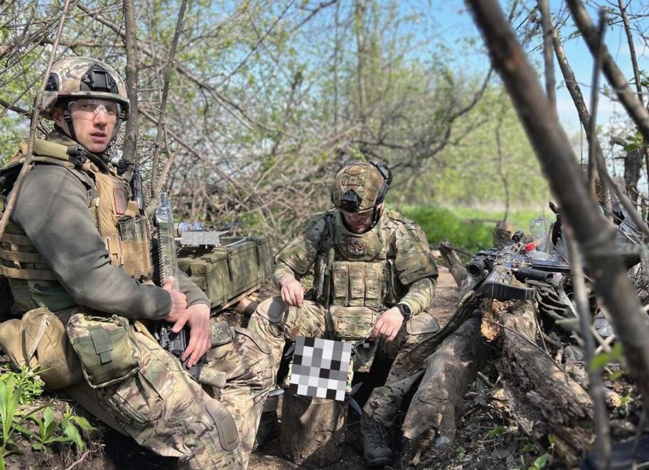 Денис Мінін