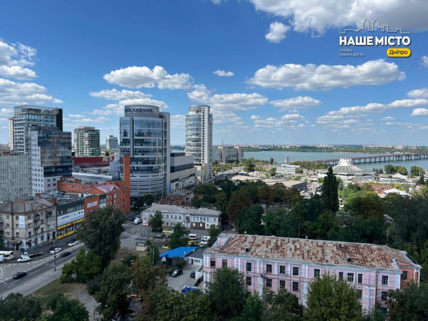 Повітряна тривога лунає досі: як минула ніч у Дніпрі на 18 вересня