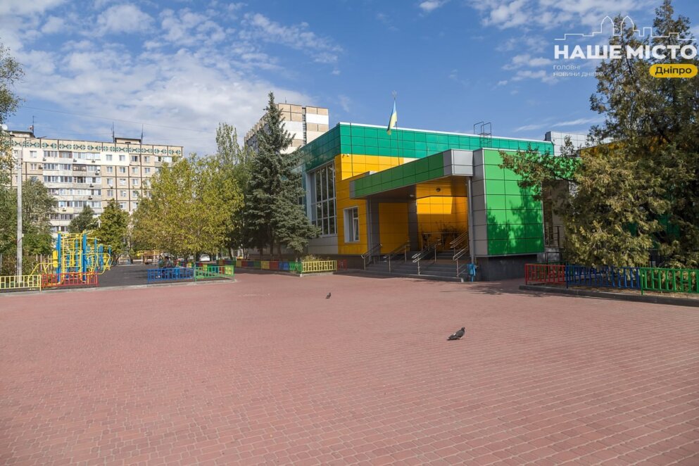 Тревожные кнопки и ограждения: в Украине вводят новые правила безопасности в школах