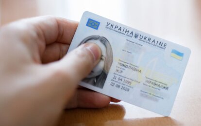 Як переселенцям у Дніпрі оформити чи поновити документи під час війни