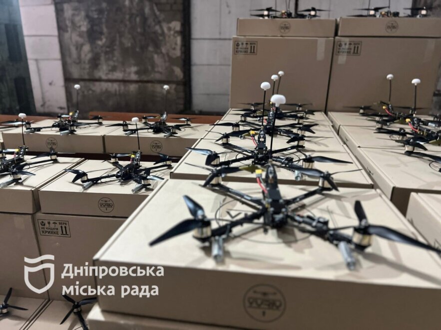 Дніпро тримає тил: нова партія дронів для 25-ї бригади від міста та волонтерів
