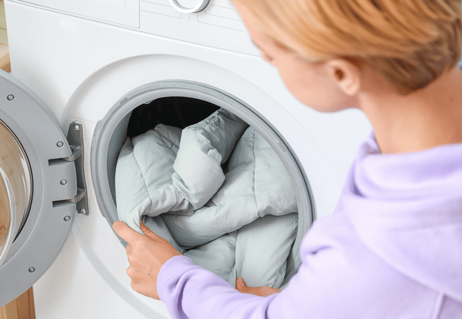 Як випрати пуховик, щоб він не зіпсувався: поради експертів