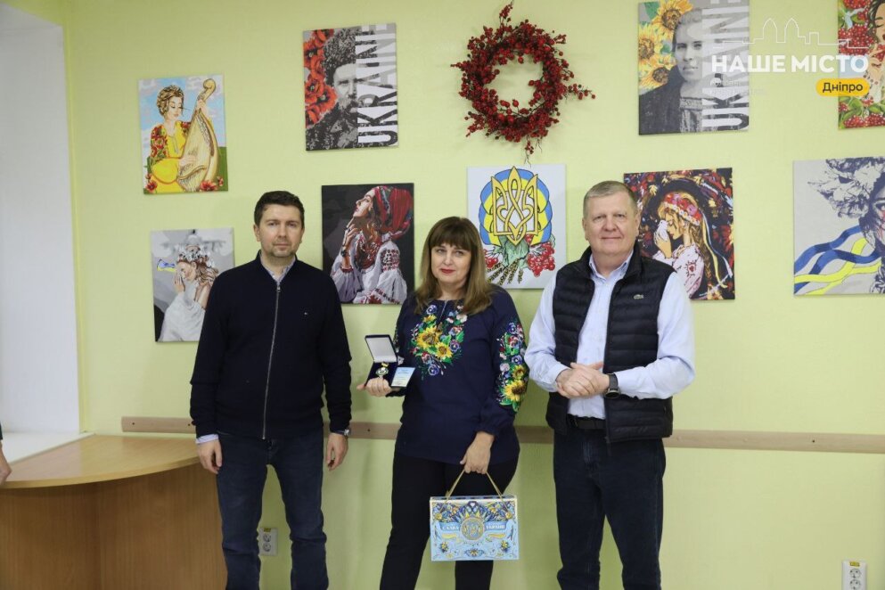 ЕКСКЛЮЗИВ
                                Відзнаки та нагороди медикам: у Дніпрі стоматологічна поліклініка відзначила 60-річний ювілей