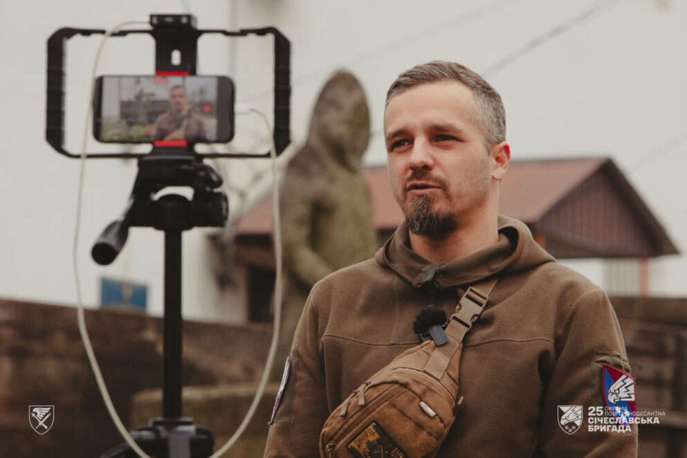 ЕКСКЛЮЗИВ
                                Історія, яку доводиться рятувати: на Дніпропетровщині евакуювали кам’яних баб