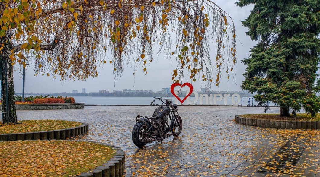 Кований «кінь» на Фестивальному причалі - Наше Місто