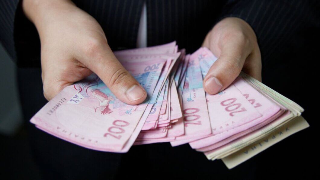 «Тисяча Зеленського» та 6500 грн: чи можна зразу отримати дві виплати Зимової підтримки