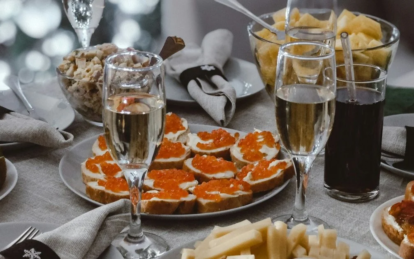 Новий рік – 2026: що подати на святковий стіл у рік Червоного Вогняного Коня