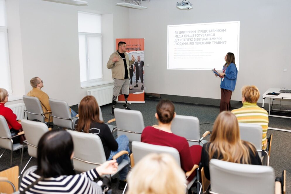 Різні, але рівні: у Дніпрі з’явилась брендзона «Жити назустріч» з унікальними манекенами