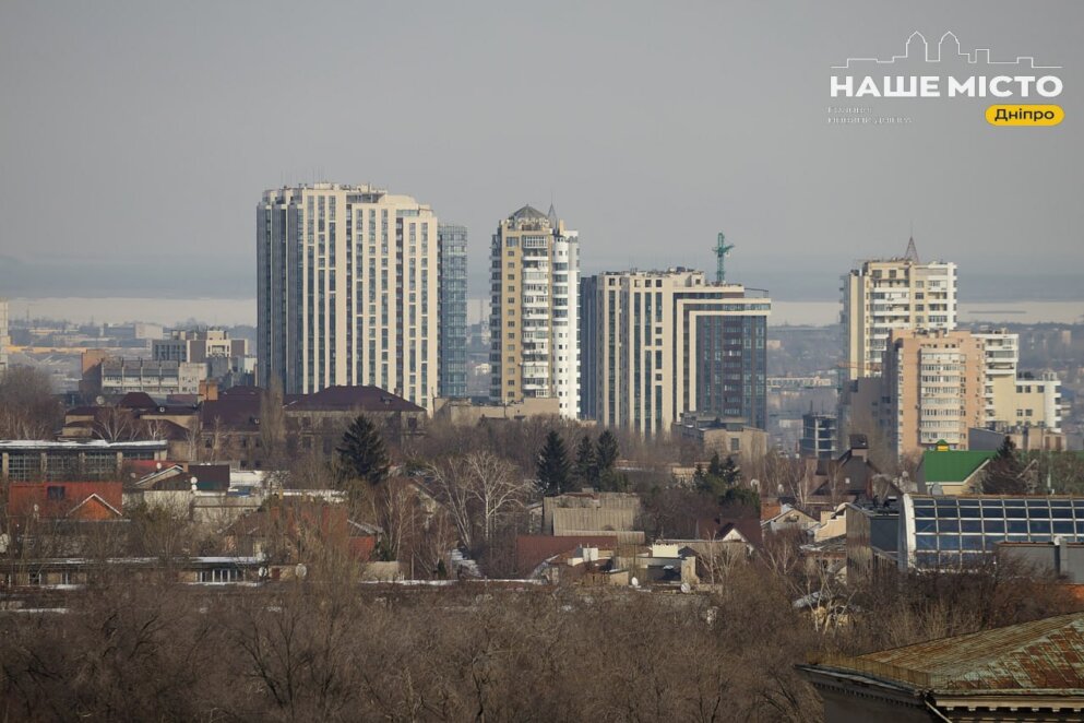 Дощі та мокрий сніг насуваються на Україну: якою буде погода у Дніпрі 9 грудня
