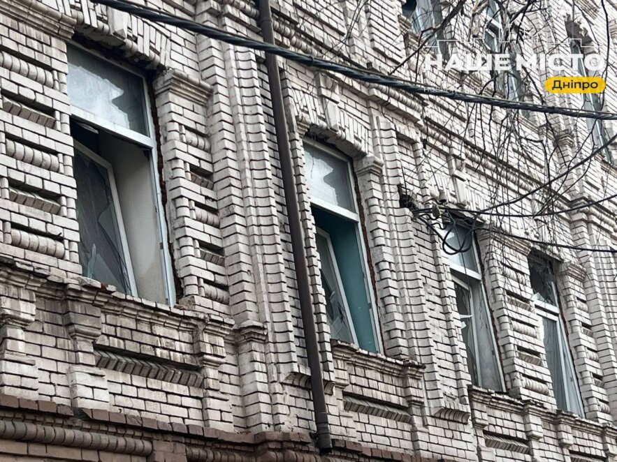 ЕКСКЛЮЗИВ
                                Ворожий удар дронами по Дніпру 8 грудня: що відбувається на місці події