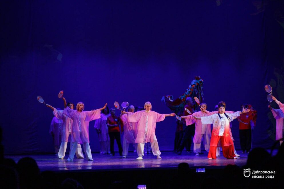 ОФІЦІЙНО                У Дніпрі понад 350 учасників Університету третього віку презентували власну «Формулу довголіття»