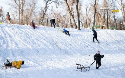 Зимняя сказка в парке Глобы: как выглядит Днепр накануне новогодних праздников