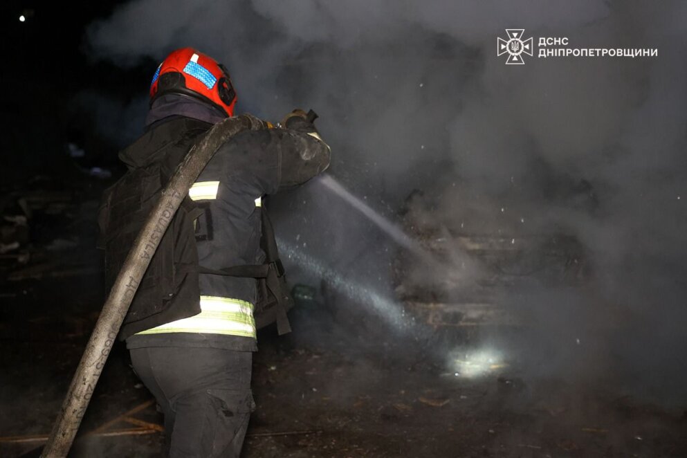 ДСНС Дніпропетровщини показала наслідки атаки на область