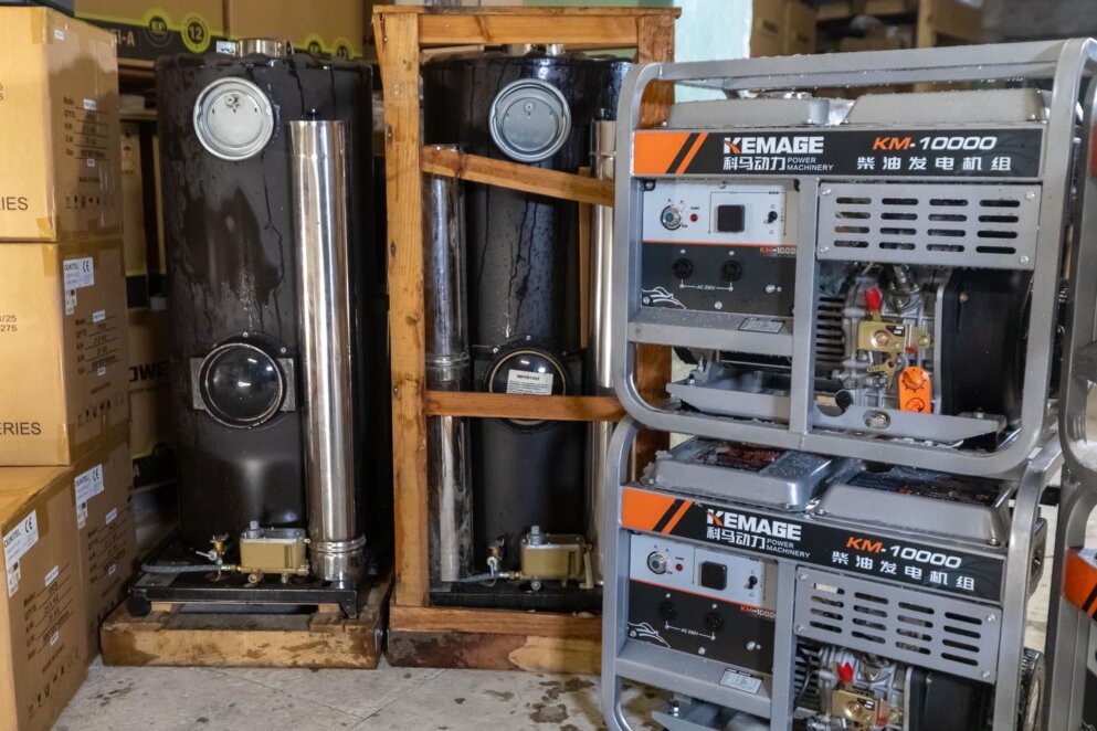 Об'єднатися, щоб допомогти Дніпру: команда Порошенка передає генератори місту, що потерпає від блекауту