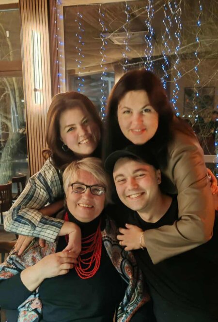 ЕКСКЛЮЗИВ
                                Ніколи не піздно: дніпрянка опанувала нову професію після 50 років