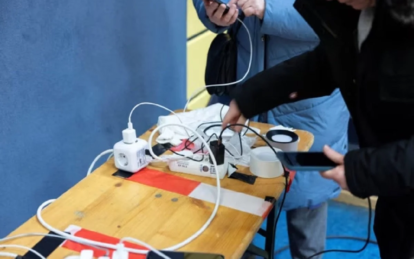 Украинские беженцы открыли для немцев «пункт незламності» в Берлине из-за блэкаута