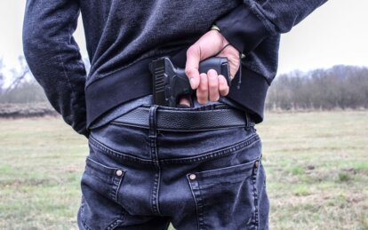 В Украине изменили правила приобретения и применения газового оружия