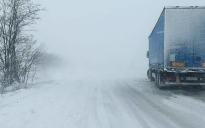 В Днепре из-за непогоды внедрён специальный маршрут для грузовиков