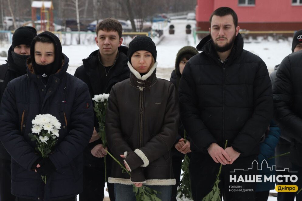 ЕКСКЛЮЗИВ
                                Треті роковини ракетного удару по Набережній Перемоги, 118: у Дніпрі вшанували пам’ять загиблих