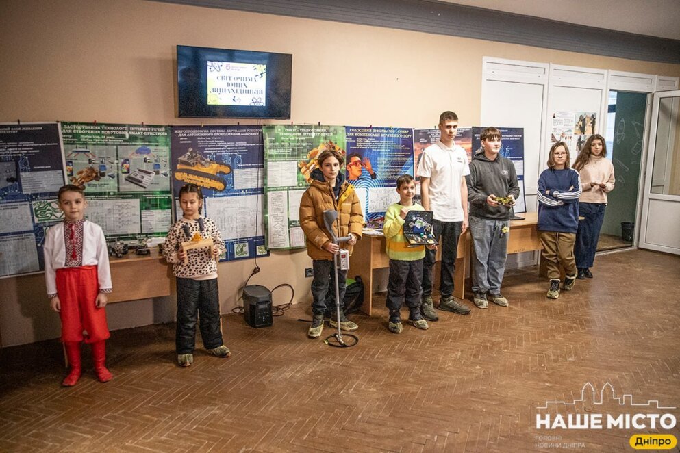 ЕКСКЛЮЗИВ
                                У Дніпрі презентували виставку дитячих робіт до Всесвітнього дня дитини-винахідника