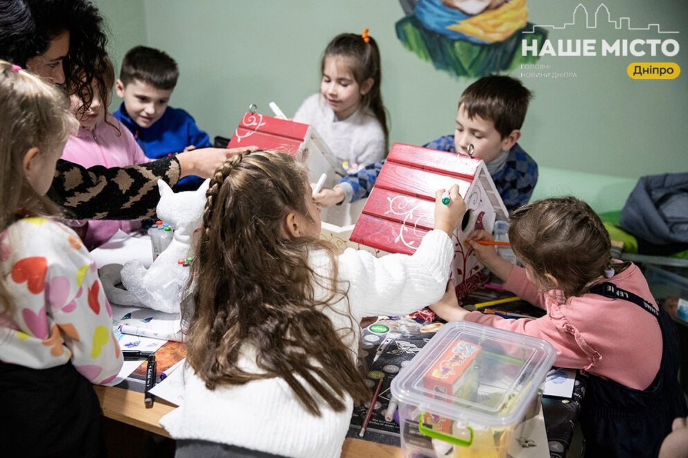 ЕКСКЛЮЗИВ
                                Сувора зима – тест на доброту: як у Дніпрі допомагають вижити бездомним тваринам і птахам