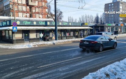 Прибирання снігу у Дніпрі: як перевіряють благоустрій біля тимчасових торговельних споруд