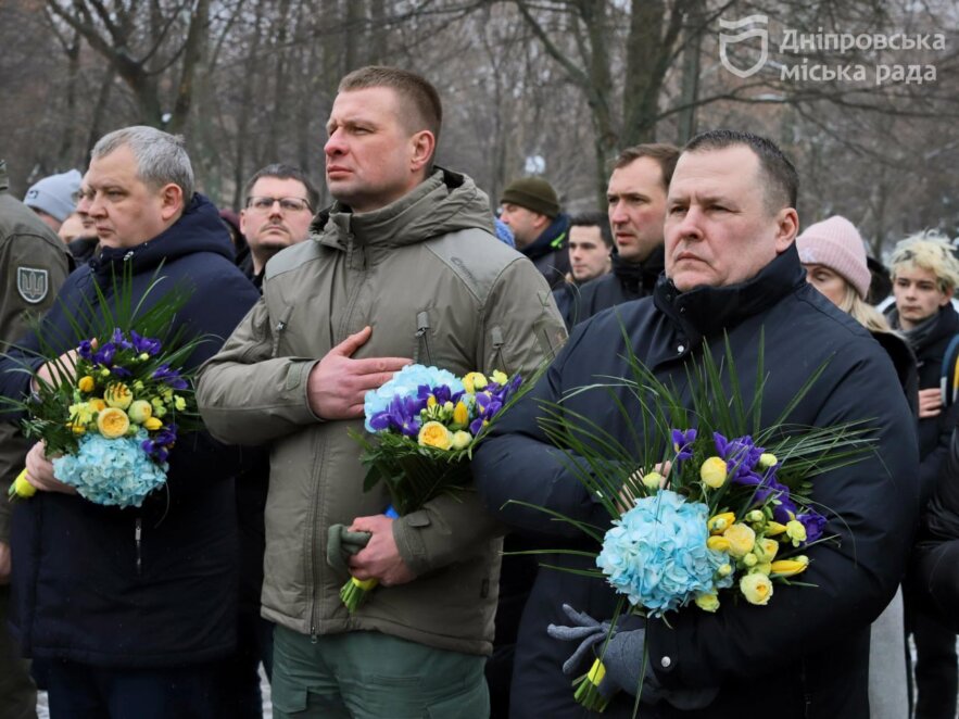 У Дніпрі в День Соборності вшанували памʼять захисників України