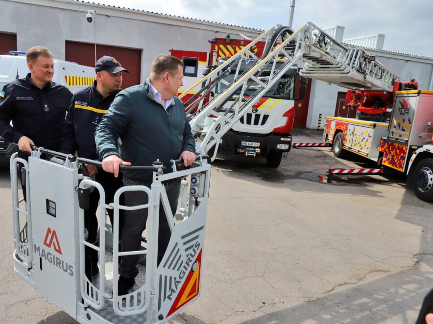  Филатов о спасении людей с помощью 62-метровой лестницы - Наш Город