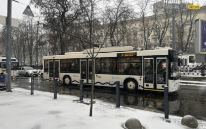Как в Днепре работает общественный транспорт 9 января