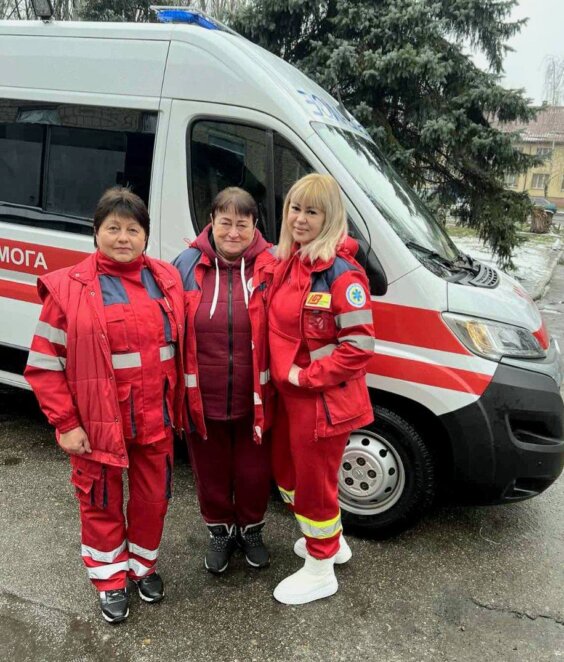 Тримає два фронти: історія медикині та волонтерки з Дніпропетровщини