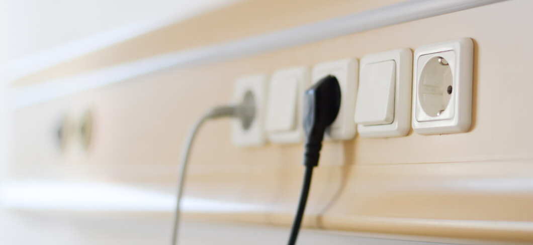 Техніка під загрозою: які пристрої не варто відключати з розетки після використання