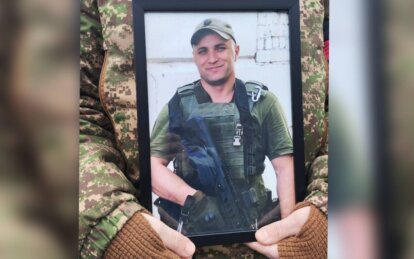 Донька більше ніколи не обійме батька: у Кривому Розі попрощалися із воїном, який загинув на «Азовст...