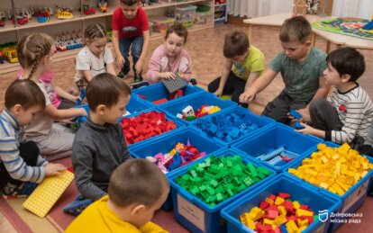 Изучают архитектурные чудеса мира: как в Днепре в детских садиках проходят занятия с LEGO