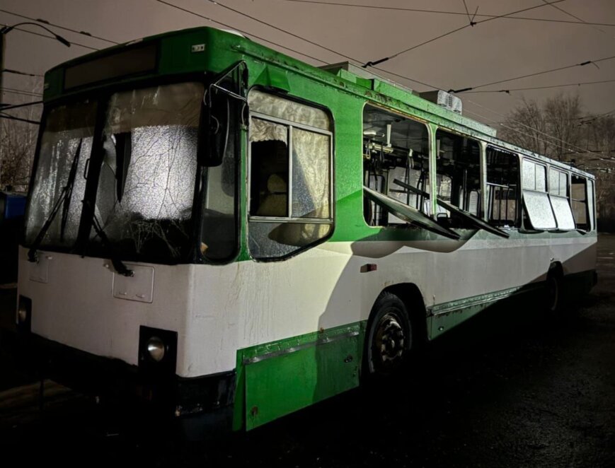 У Дніпрі через ворожу атаку БПЛА є пошкодження на території комунального підприємства