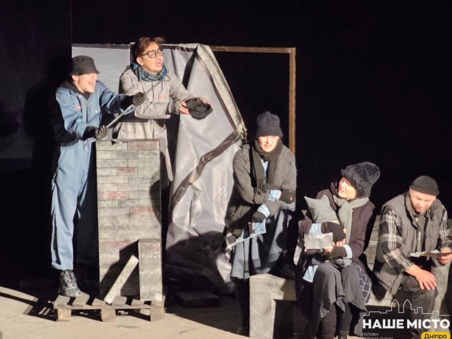 ЕКСКЛЮЗИВ
                                Вбити Ілла: у дінпровському театрі «Віримо!» показали прем’єру трилера