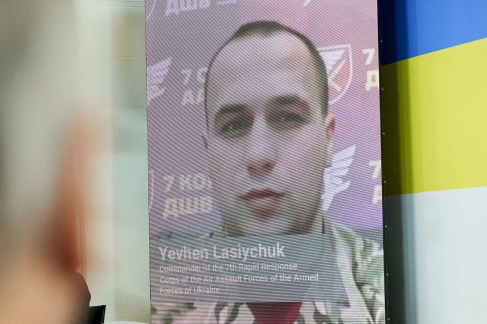 Бригадний генерал Євген Ласійчук назвав умови беззаперечної перемоги України