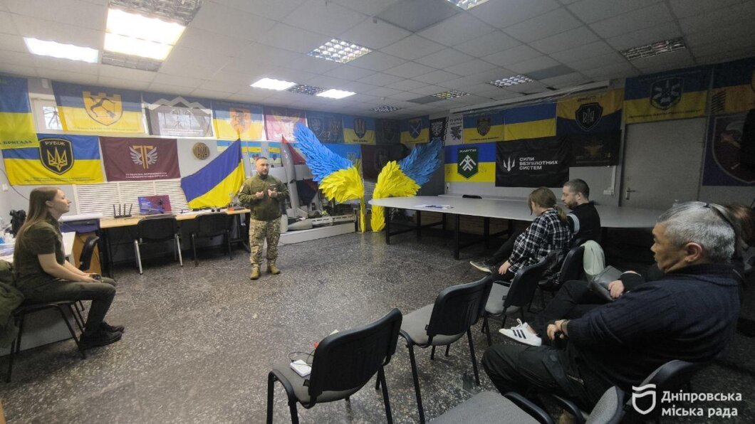 ОФІЦІЙНО                У Дніпрі ветерани разом із родинами проходять психологічні тренінги
