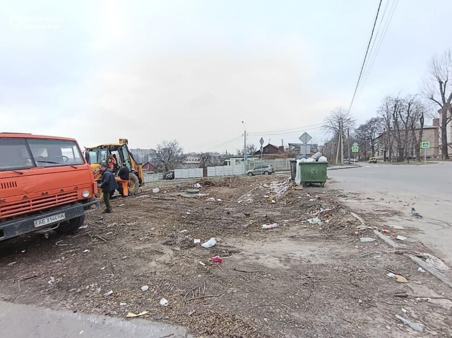 ОФІЦІЙНО                У Дніпрі очистили майданчики для великогабаритного сміття та перевірили наявність договорів у підприємців Соборного району