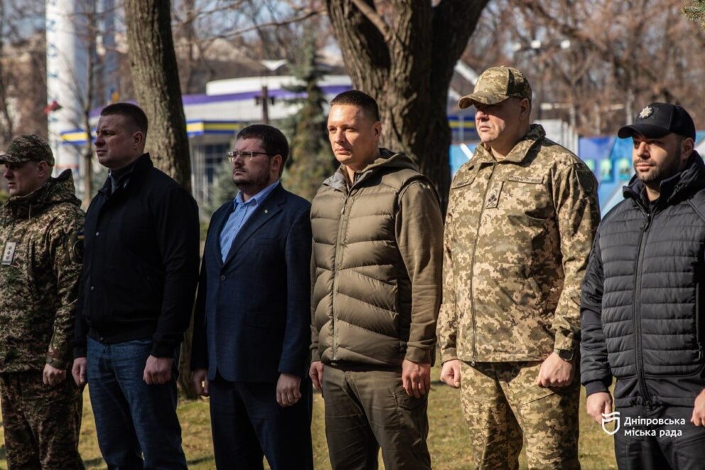 ОФІЦІЙНО                У Дніпрі підняли прапор Національної гвардії України з нагоди професійного свята