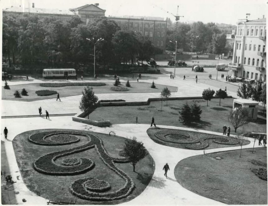 ЕКСКЛЮЗИВ
                                Легені міста: квітучі магнолії та декоративні злаки змінюють обличчя Дніпра