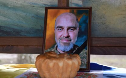 Залишилися мати, чотири сестри, донька та онук: у Нікополі провели в останню путь солдата