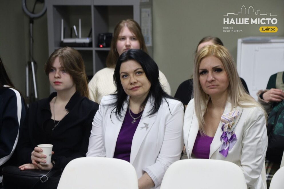 ЕКСКЛЮЗИВ
                                У Дніпрі простір для жінок отримав систему звукової безбар’єрності