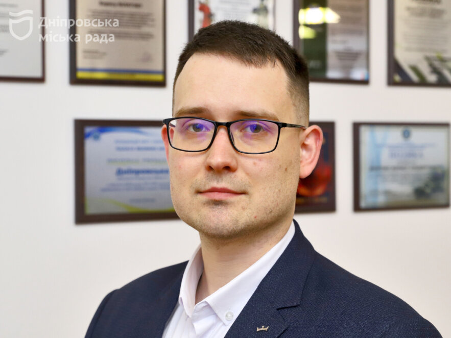 ОФІЦІЙНО                Сесія міськради Дніпра: допомога Силам оборони, відзнаки медикам, розвиток міста